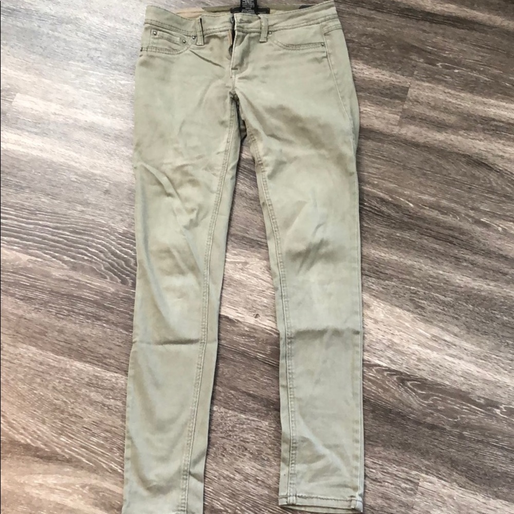 Olive green comfy skinny jean